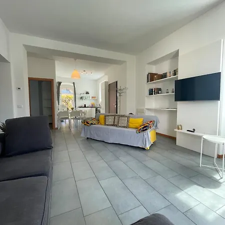 L'ottavia, Front Apartman Abbadia Lariana